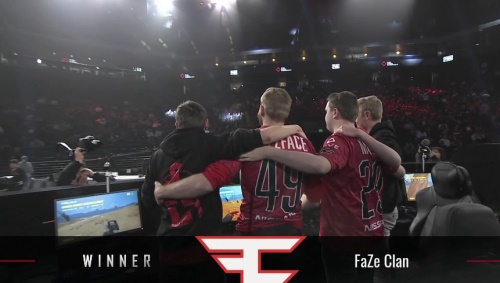 iM谈到NAVI的挣扎：“每一场首局或者首图，我们都有点挣扎”